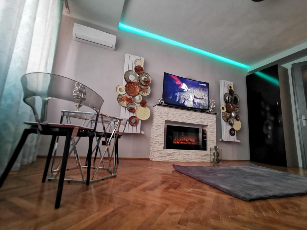 Crystal Central Apartment Brasov Exterior photo